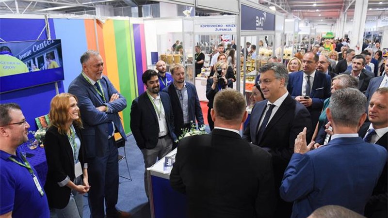 Vlada stoji uz Slavoniju, pomoći ćemo joj u gospodarskom, socijalnom i prometnom smislu